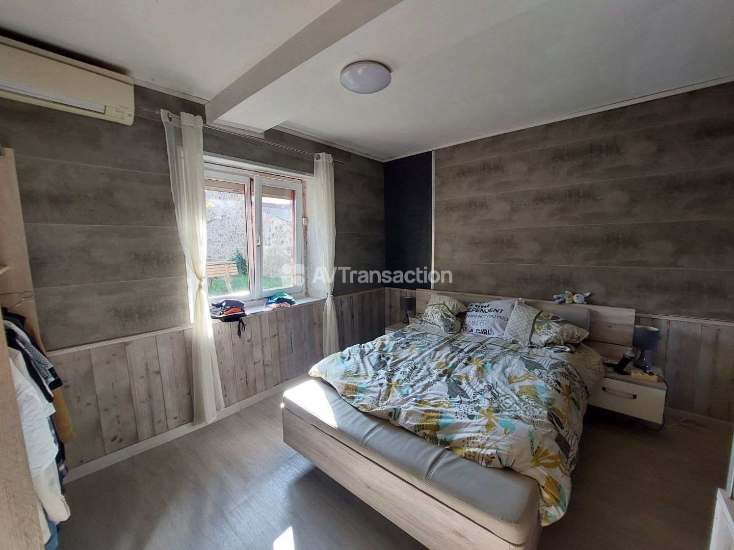 Maison à vendre  - 7 pièce(s) - 143m2 - Saint-léger (53480)