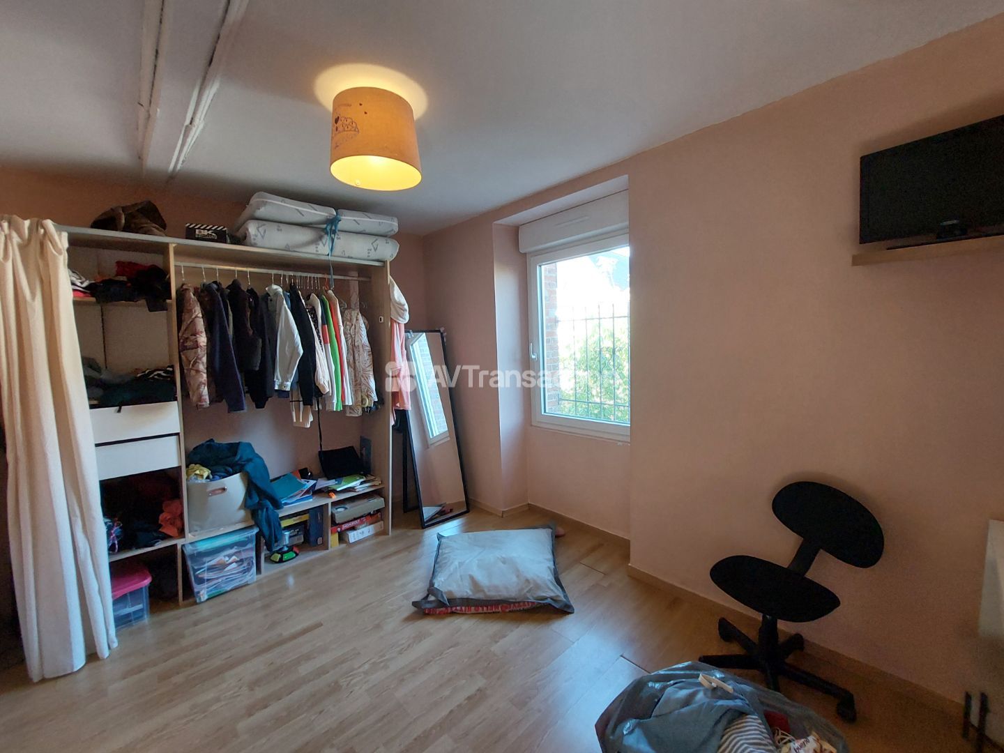 Maison à vendre  - 7 pièce(s) - 143m2 - Saint-léger (53480)