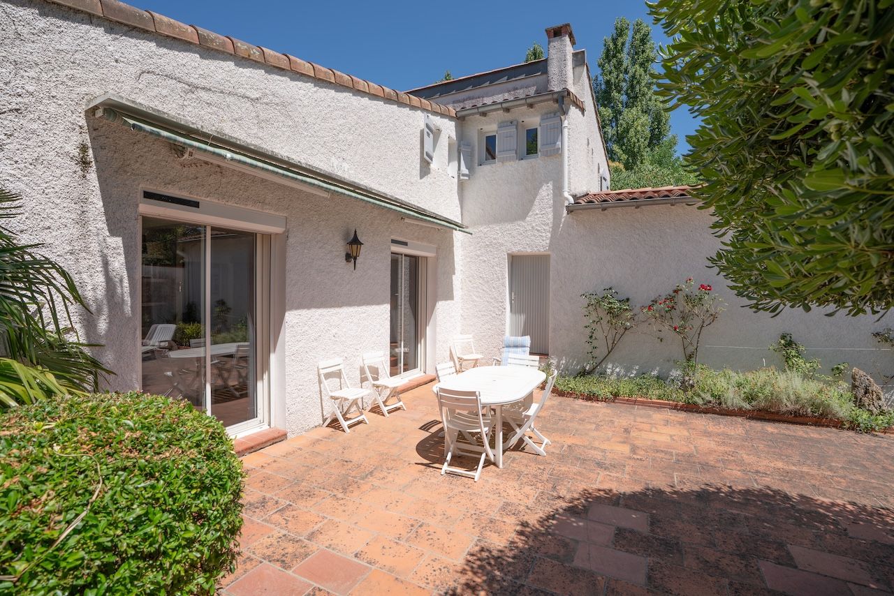 Maison à vendre  - 6 pièce(s) - 220m2 - Auzeville-tolosane (31320)