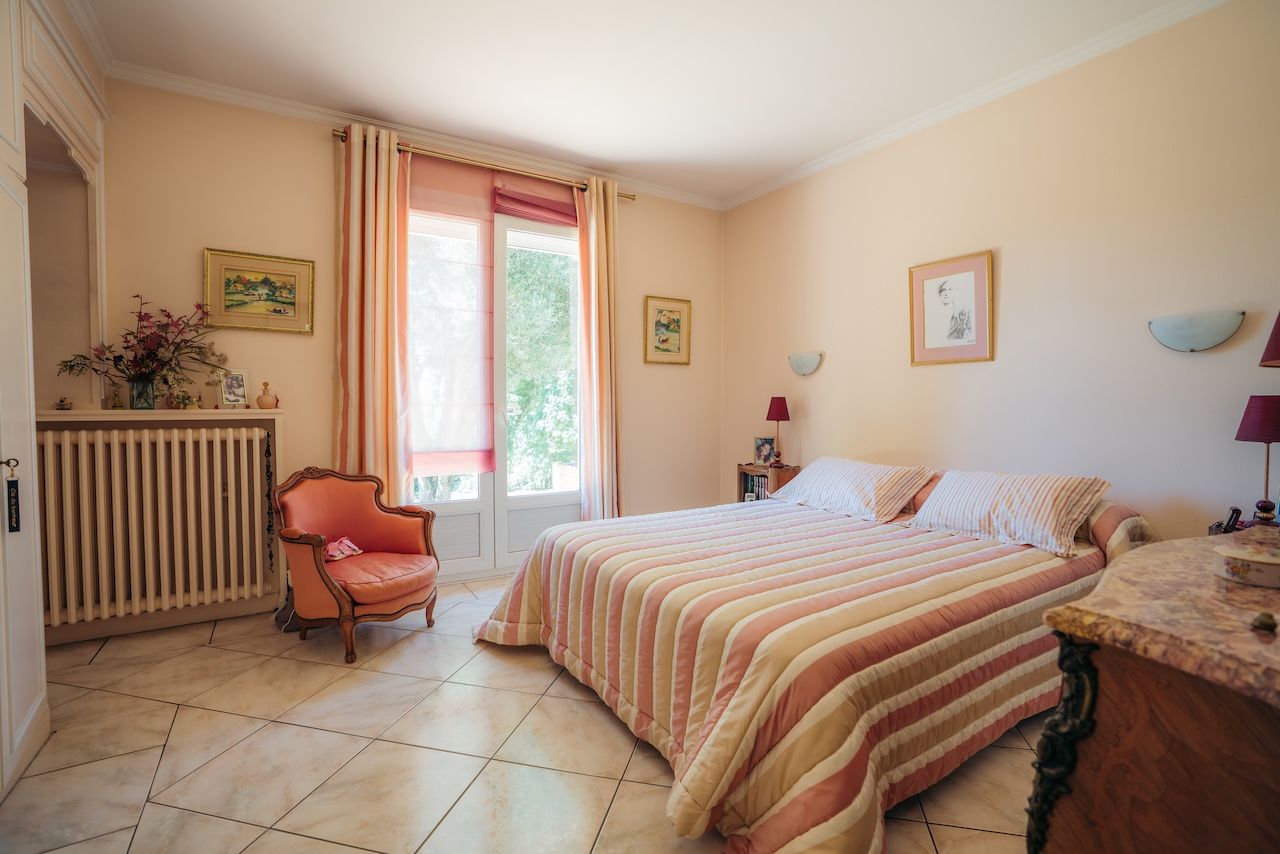 Maison à vendre  - 6 pièce(s) - 220m2 - Auzeville-tolosane (31320)