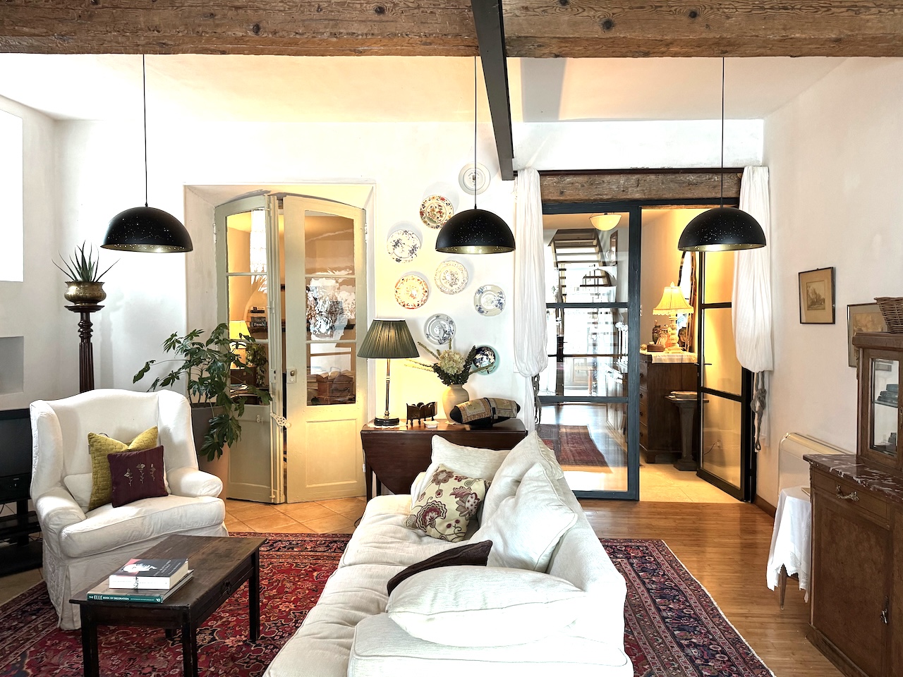 Grande Maison  avec très beau intérieur   