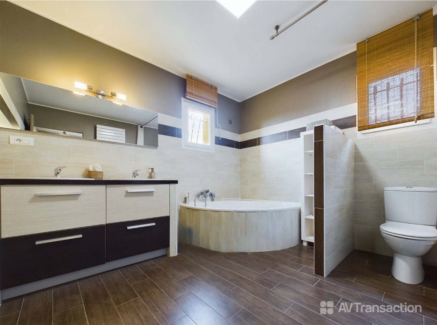 Maison à vendre  - 6 pièce(s) - 208.3m2 - Colombina (20129)