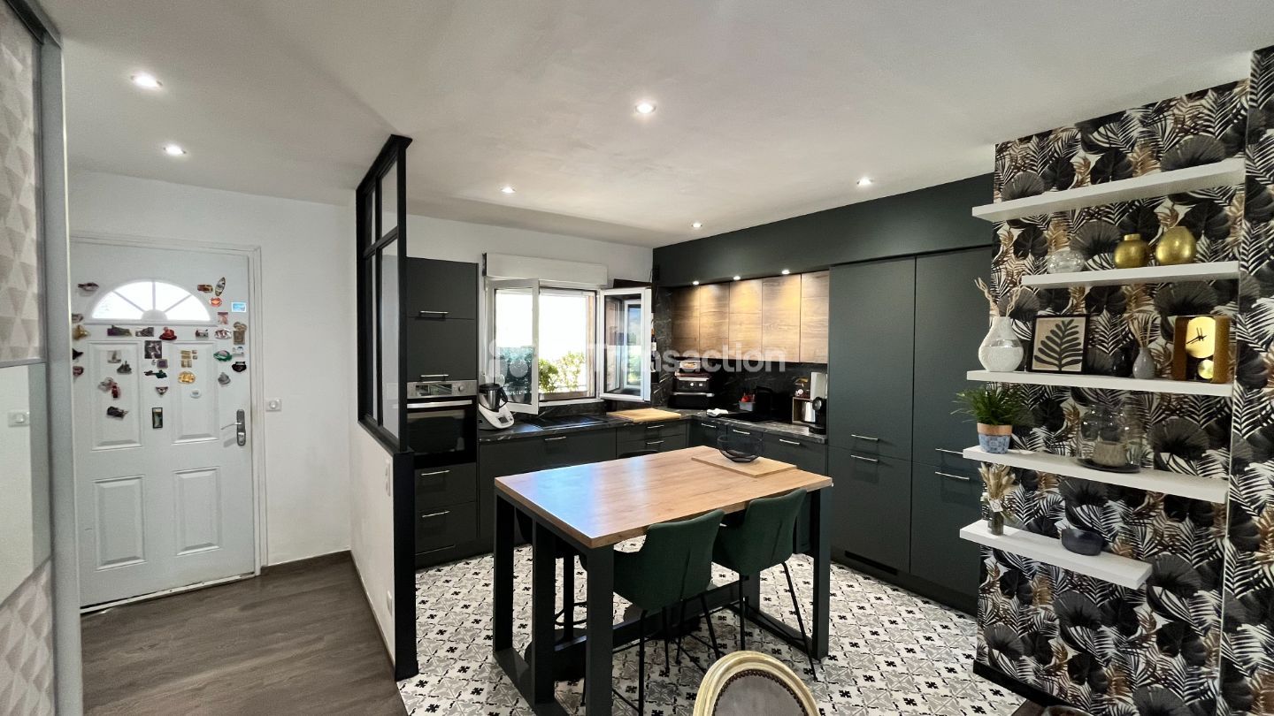 Appartement rénové à vendre  - 4 pièce(s) - 100m2 - Ajaccio (20090)