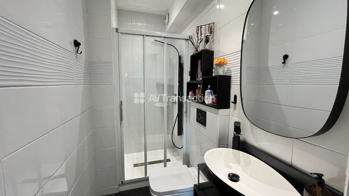 Appartement rénové à vendre  - 4 pièce(s) - 100m2 - Ajaccio (20090)