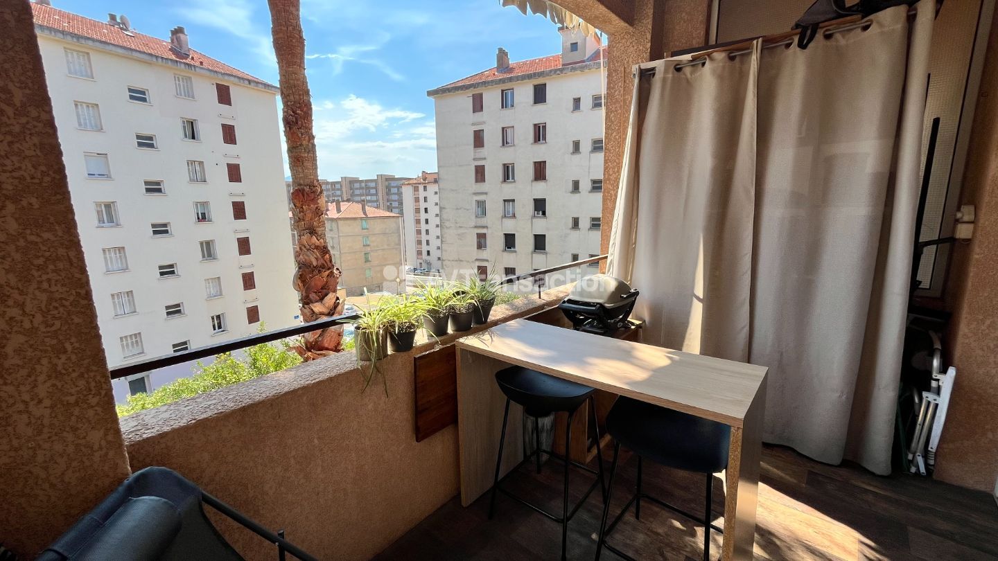 Appartement rénové à vendre  - 4 pièce(s) - 100m2 - Ajaccio (20090)