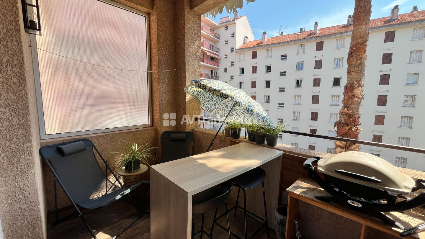 Appartement rénové à vendre  - 4 pièce(s) - 100m2 - Ajaccio (20090)