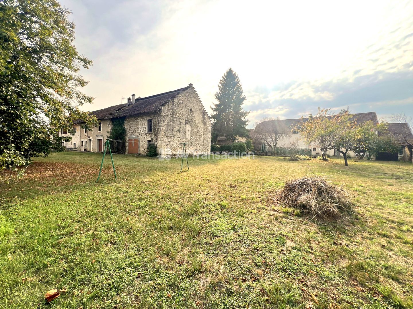 Maison à vendre  - 7 pièce(s) - 170m2 - Peyrieu (01300)