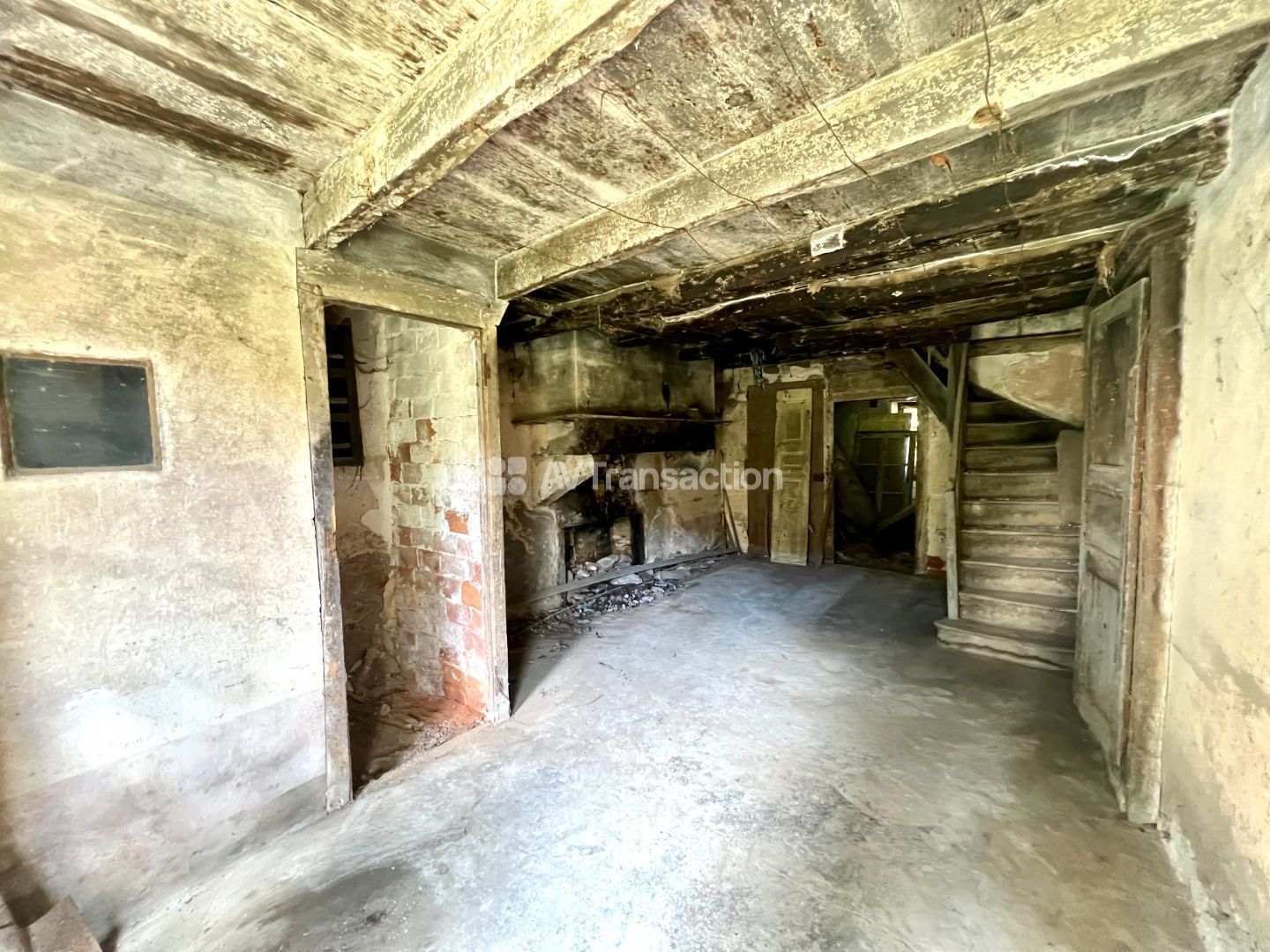 Maison à vendre  - 7 pièce(s) - 170m2 - Peyrieu (01300)