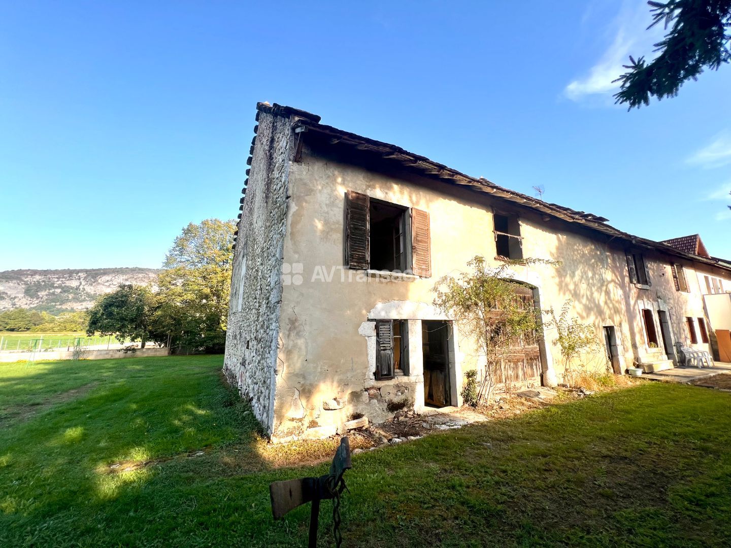 Maison à vendre  - 7 pièce(s) - 170m2 - Peyrieu (01300)