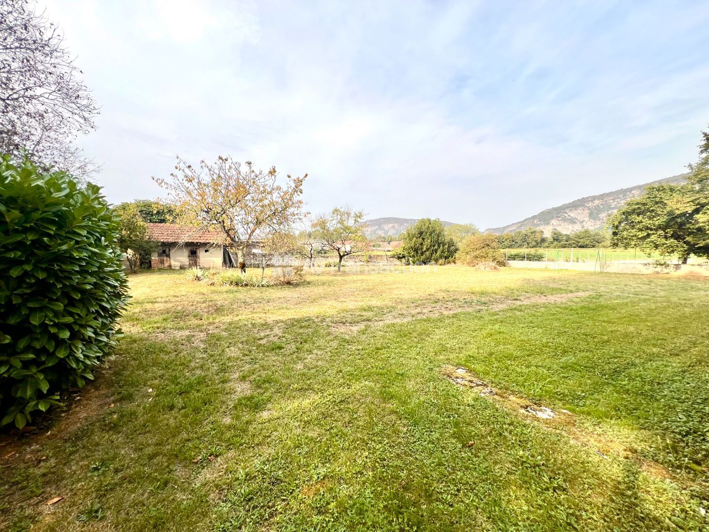 Maison à vendre  - 7 pièce(s) - 170m2 - Peyrieu (01300)