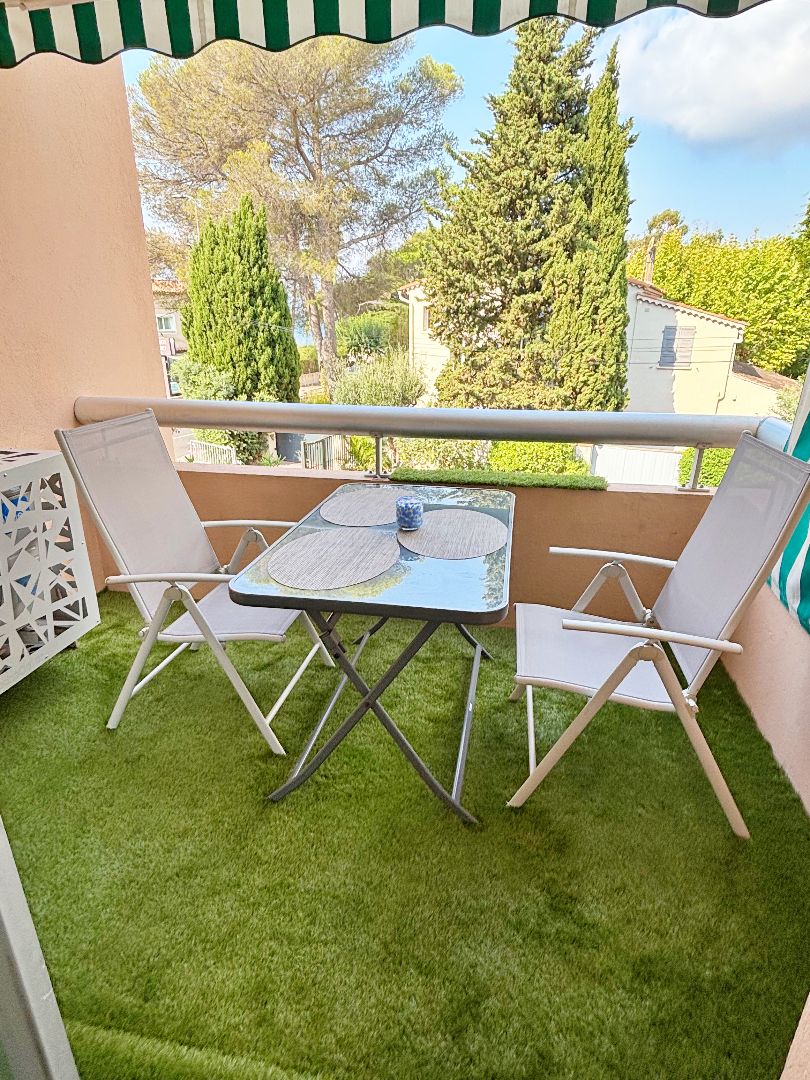 Appartement à vendre  - 2 pièce(s) - 50m2 - Saint-raphaël (83700)