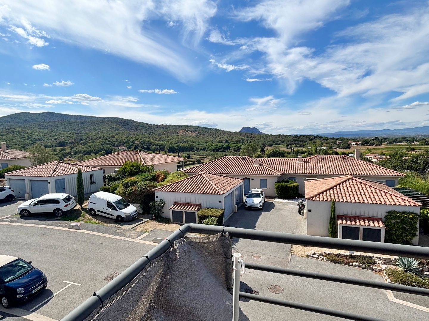 Appartement à vendre  - 2 pièce(s) - 40m2 - Roquebrune-sur-argens (83520)