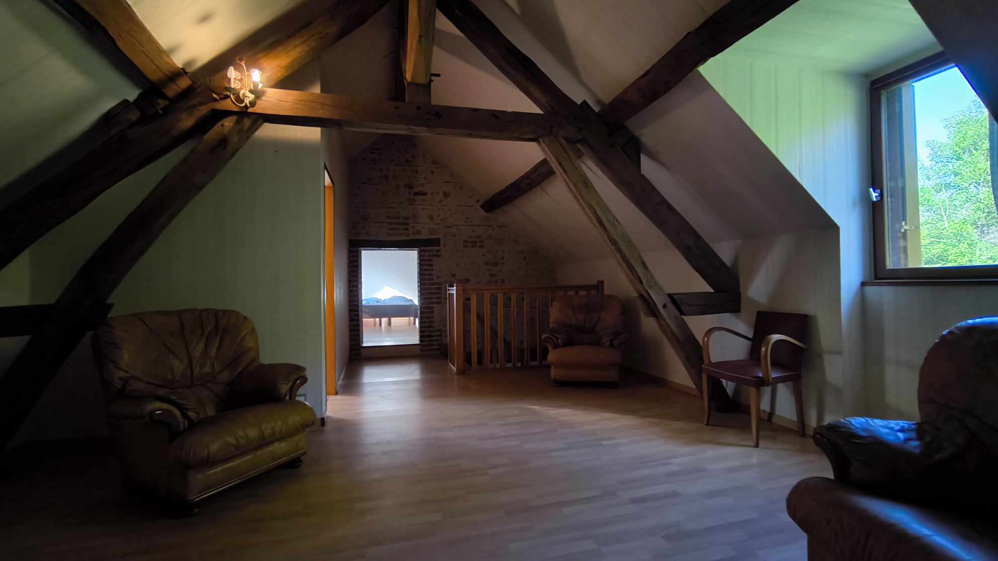 Longère sur 1,5 hectares de forêt