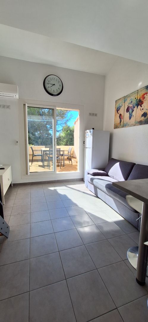 Appartement rénové à vendre  - 2 pièce(s) - 40m2 - Saint Cyr Sur Mer (83270)