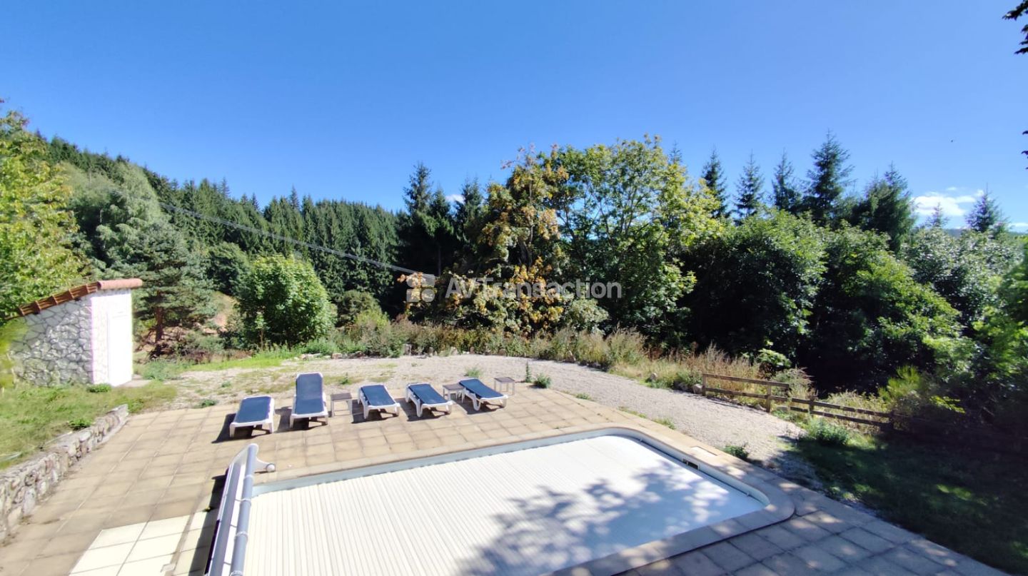 Maison à vendre  - 8 pièce(s) - 246m2 - Chaumély (07630)