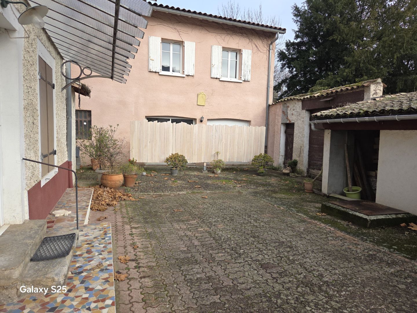 Maison à vendre  - 6 pièce(s) - 147m2 - Saint-genis-laval (69230)