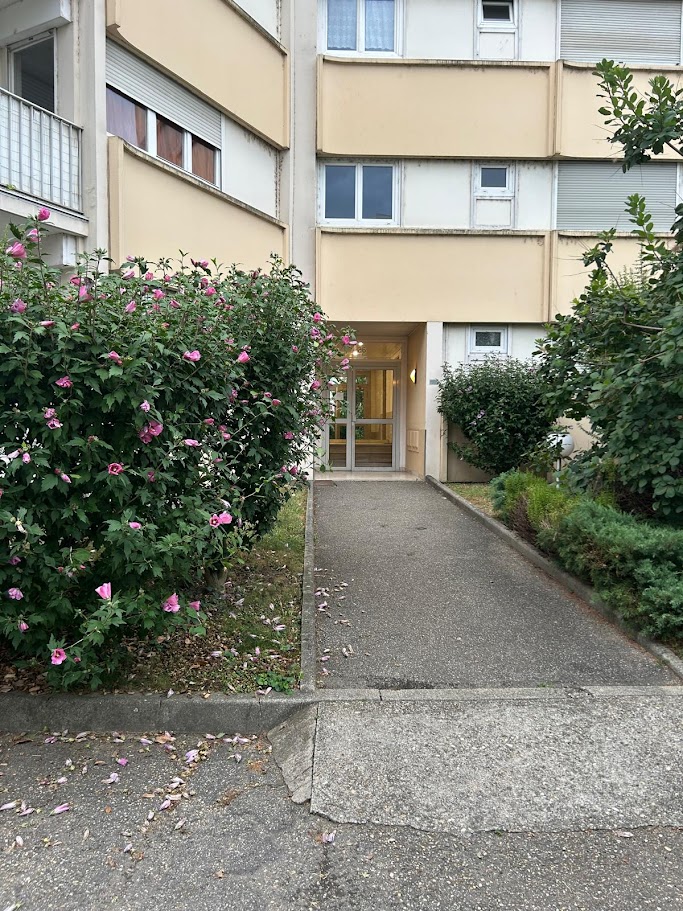 T3 lumineux, spacieux 66.56m² à Villeurbanne rue Luizet.