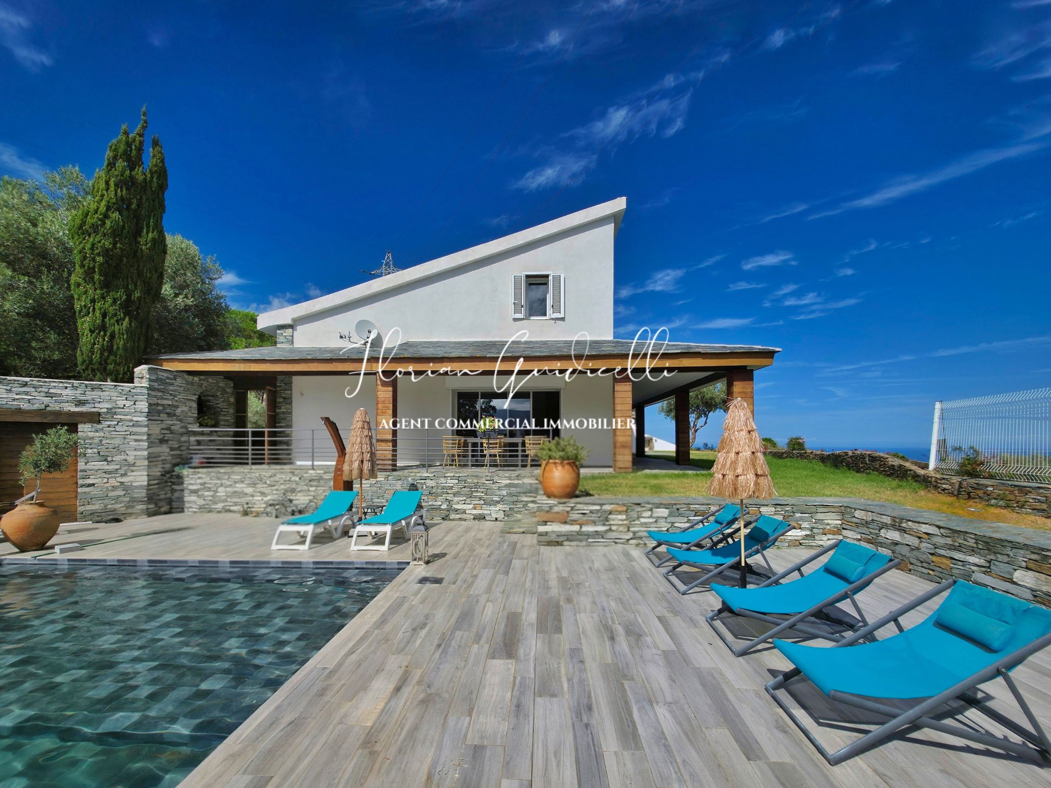 Maison à vendre  - 6 pièce(s) - 270.5m2 - Bastia (20200)