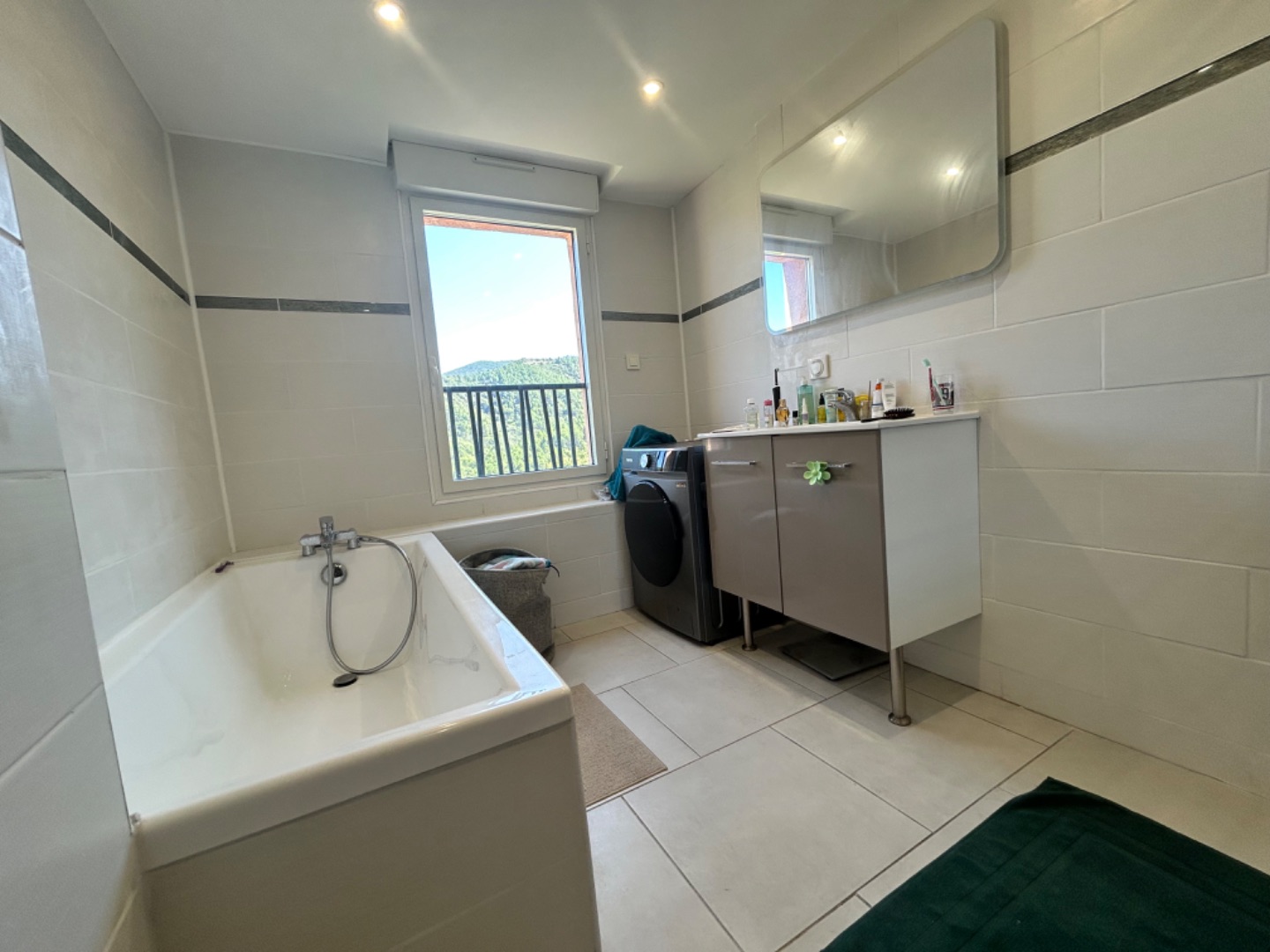 Maison de village à vendre  - 6 pièce(s) - 118m2 - Le Luc (83340)