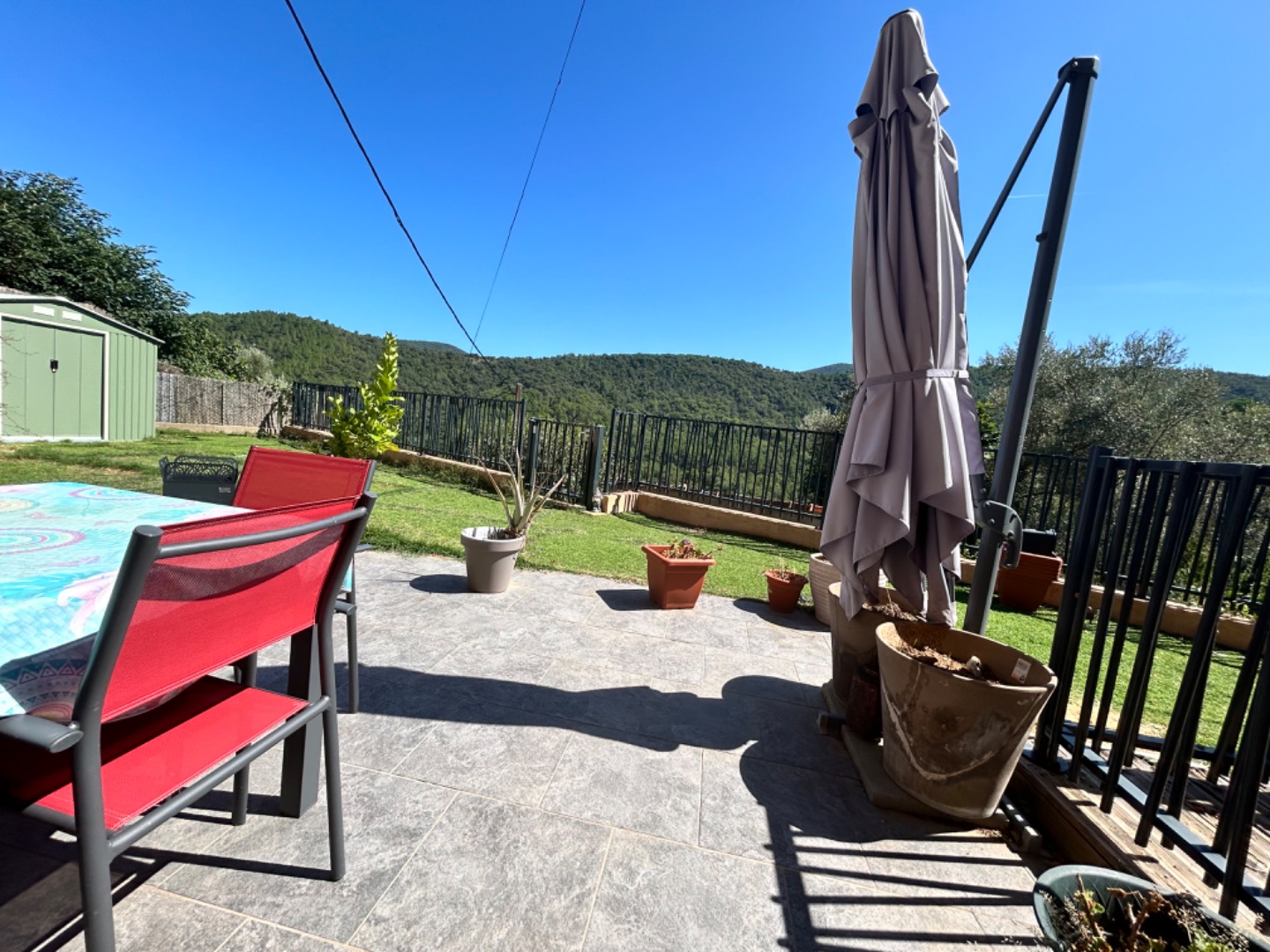 Maison de village à vendre  - 6 pièce(s) - 118m2 - Les Mayons (83340)