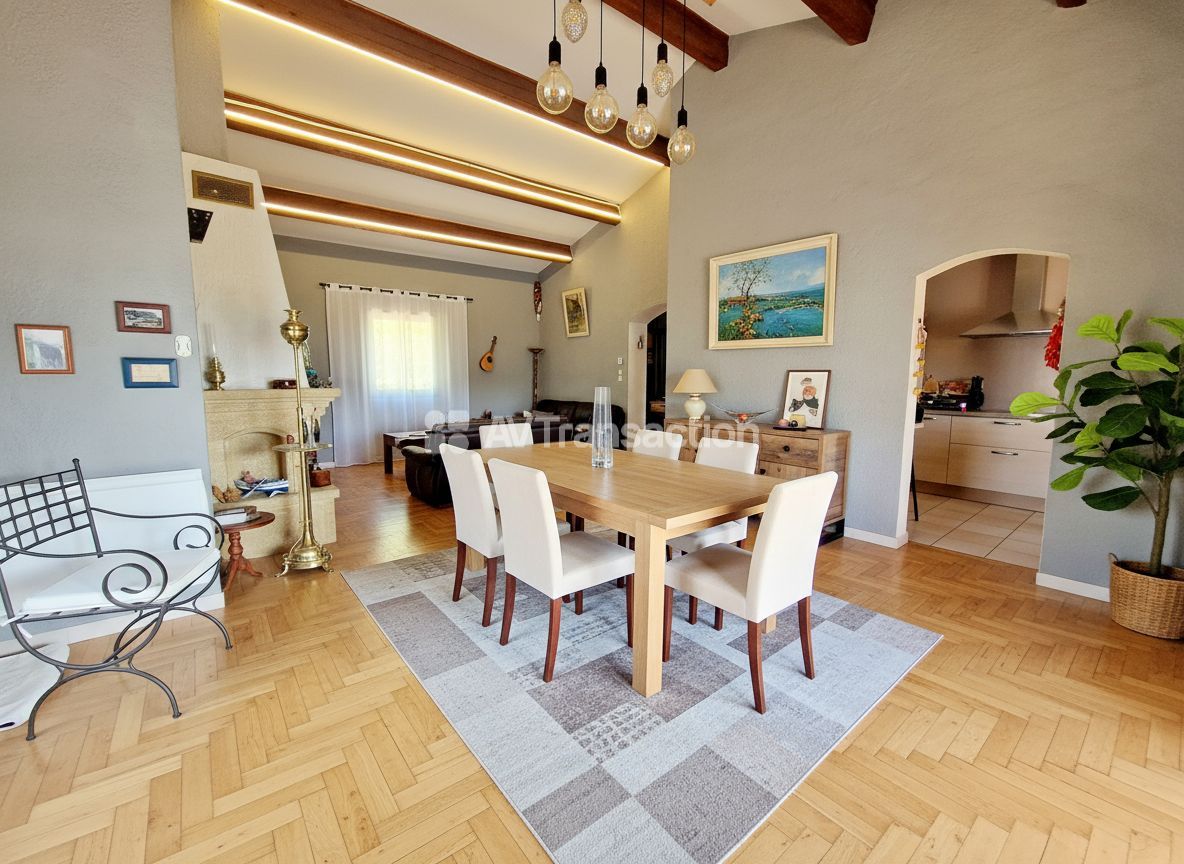 Maison à vendre  - 4 pièce(s) - 106m2 - Auriol (13390)