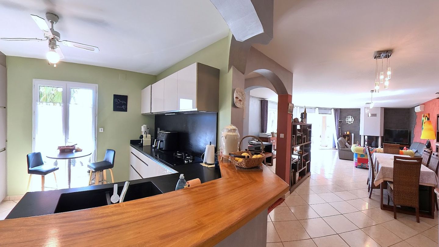 Villa à vendre  - 7 pièce(s) - 144m2 - Tourouzelle (11200)