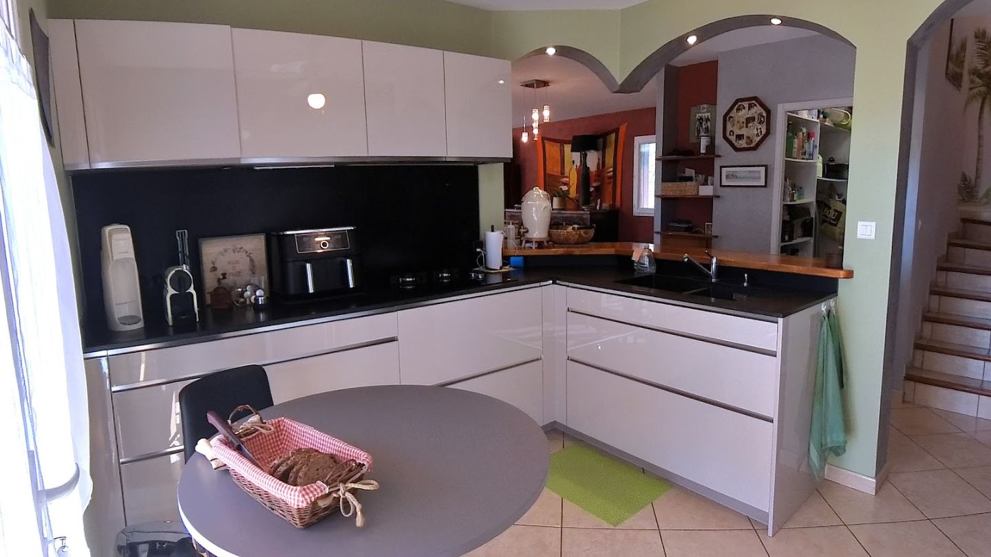 Villa à vendre  - 7 pièce(s) - 144m2 - Tourouzelle (11200)