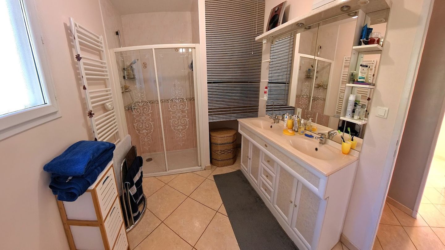 Villa à vendre  - 7 pièce(s) - 144m2 - Tourouzelle (11200)