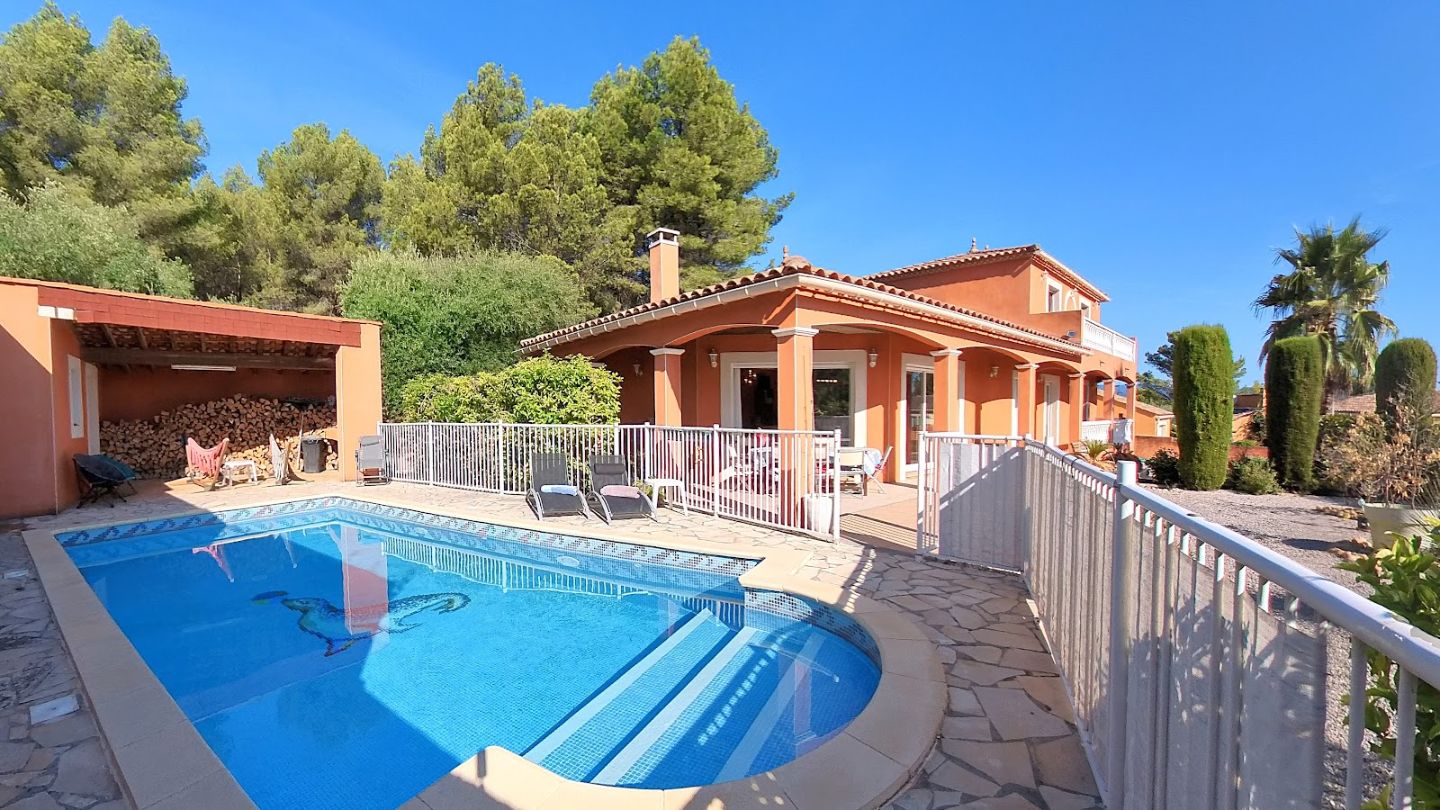 Villa à vendre  - 7 pièce(s) - 144m2 - Tourouzelle (11200)