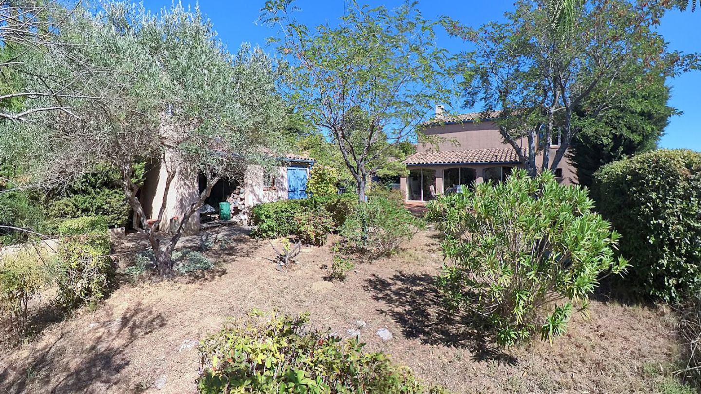 Villa indépendante (135 m²) avec jardin 1611 m² à Aigne (34210)