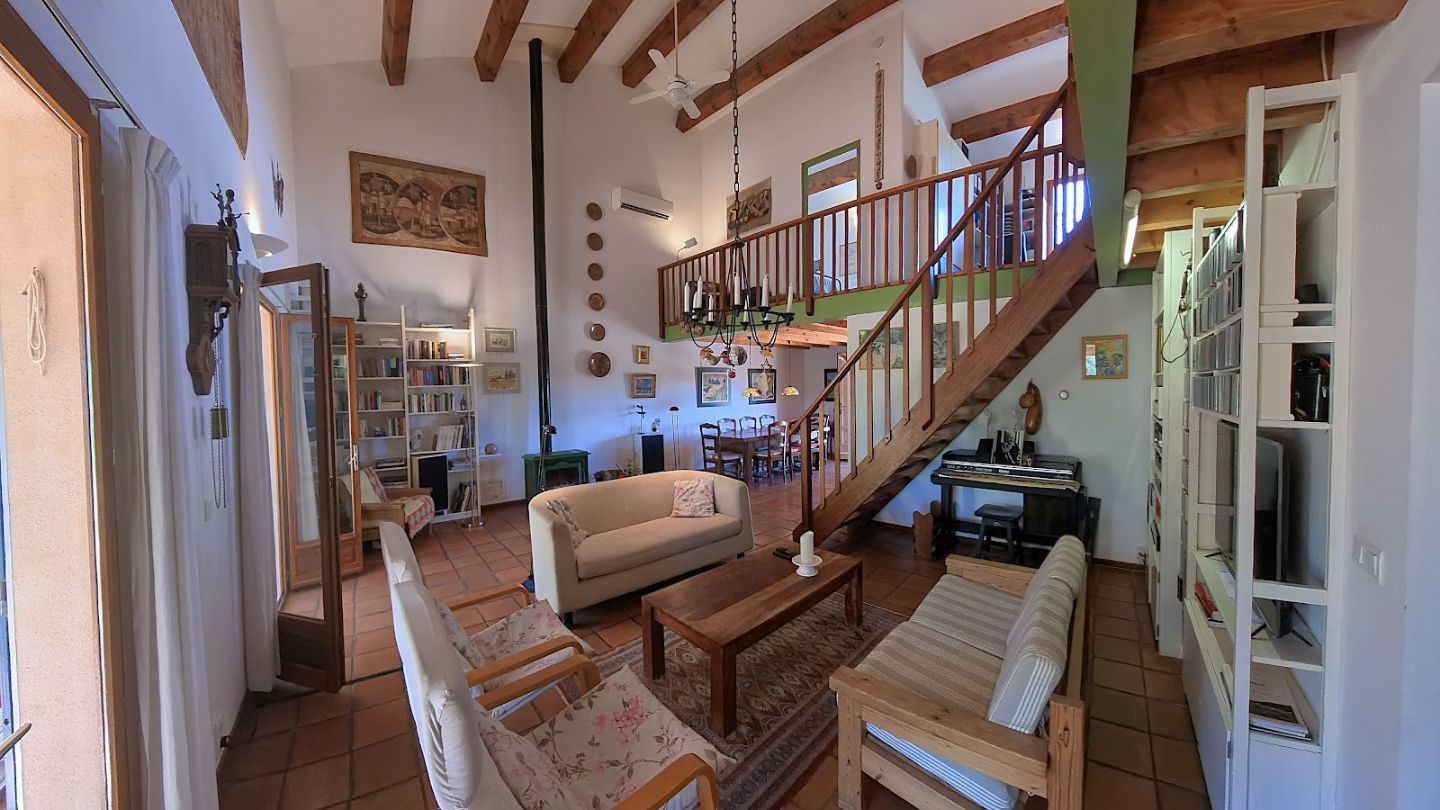 Villa à vendre  - 7 pièce(s) - 135m2 - Aigne (34210)