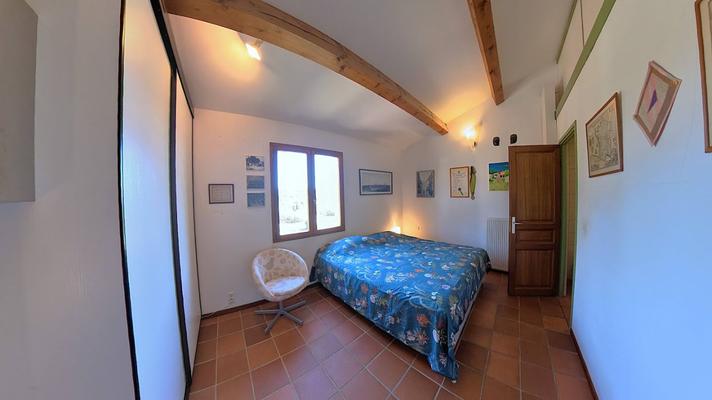 Villa à vendre  - 7 pièce(s) - 135m2 - Aigne (34210)