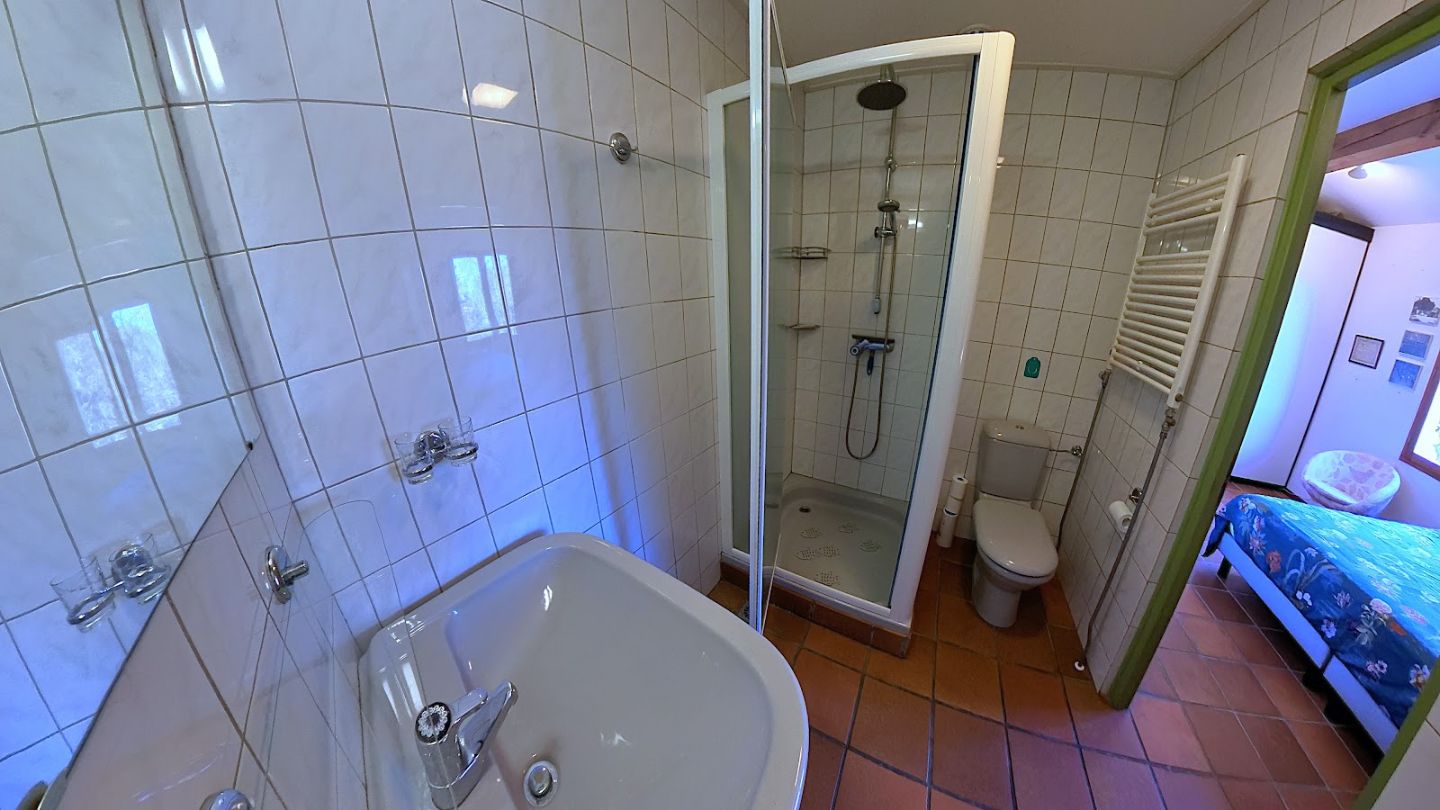 Villa à vendre  - 7 pièce(s) - 135m2 - Aigne (34210)