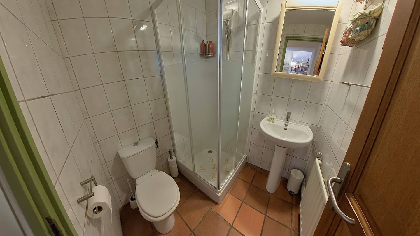 Villa à vendre  - 7 pièce(s) - 135m2 - Aigne (34210)