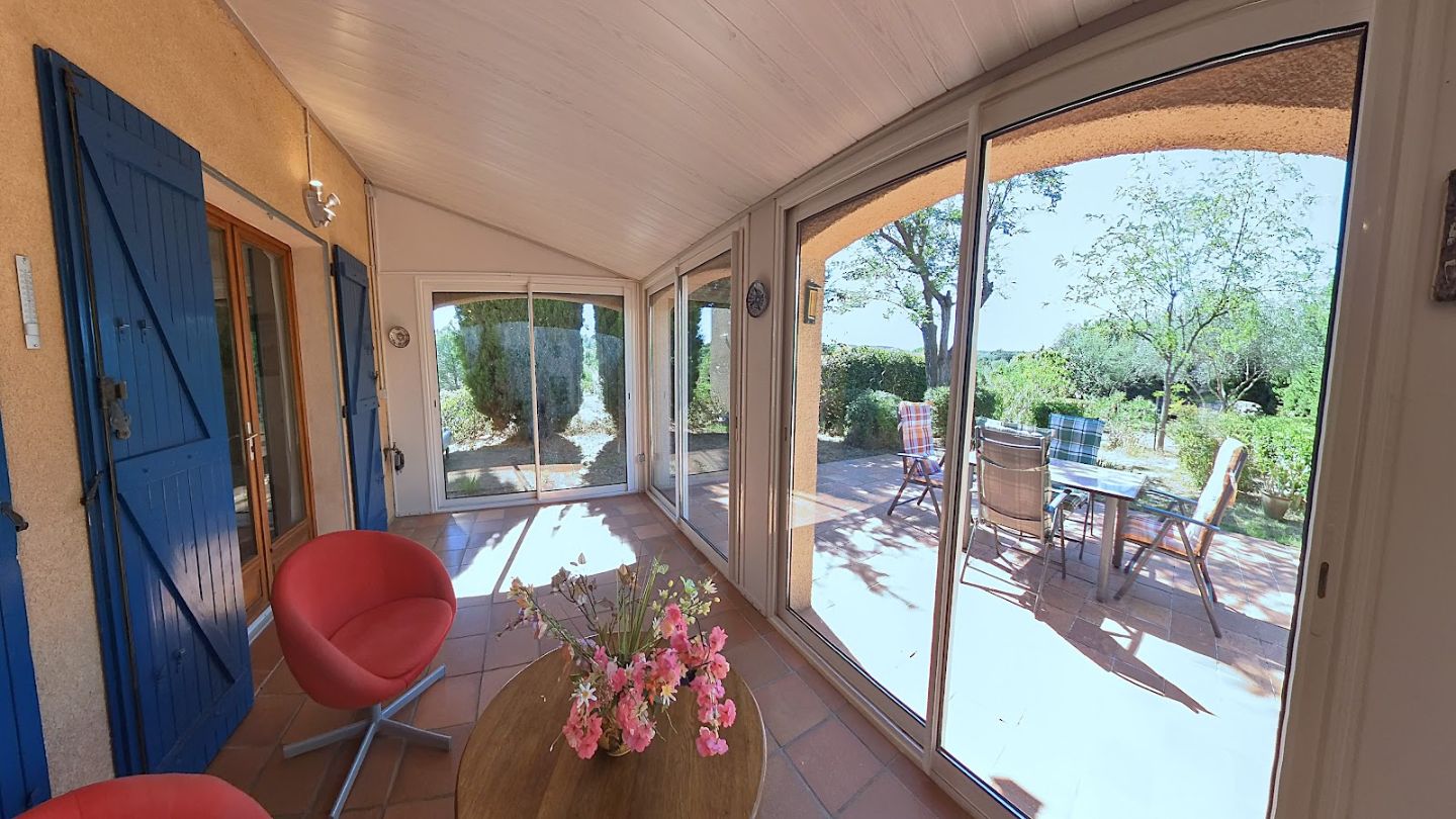 Villa à vendre  - 7 pièce(s) - 135m2 - Aigne (34210)