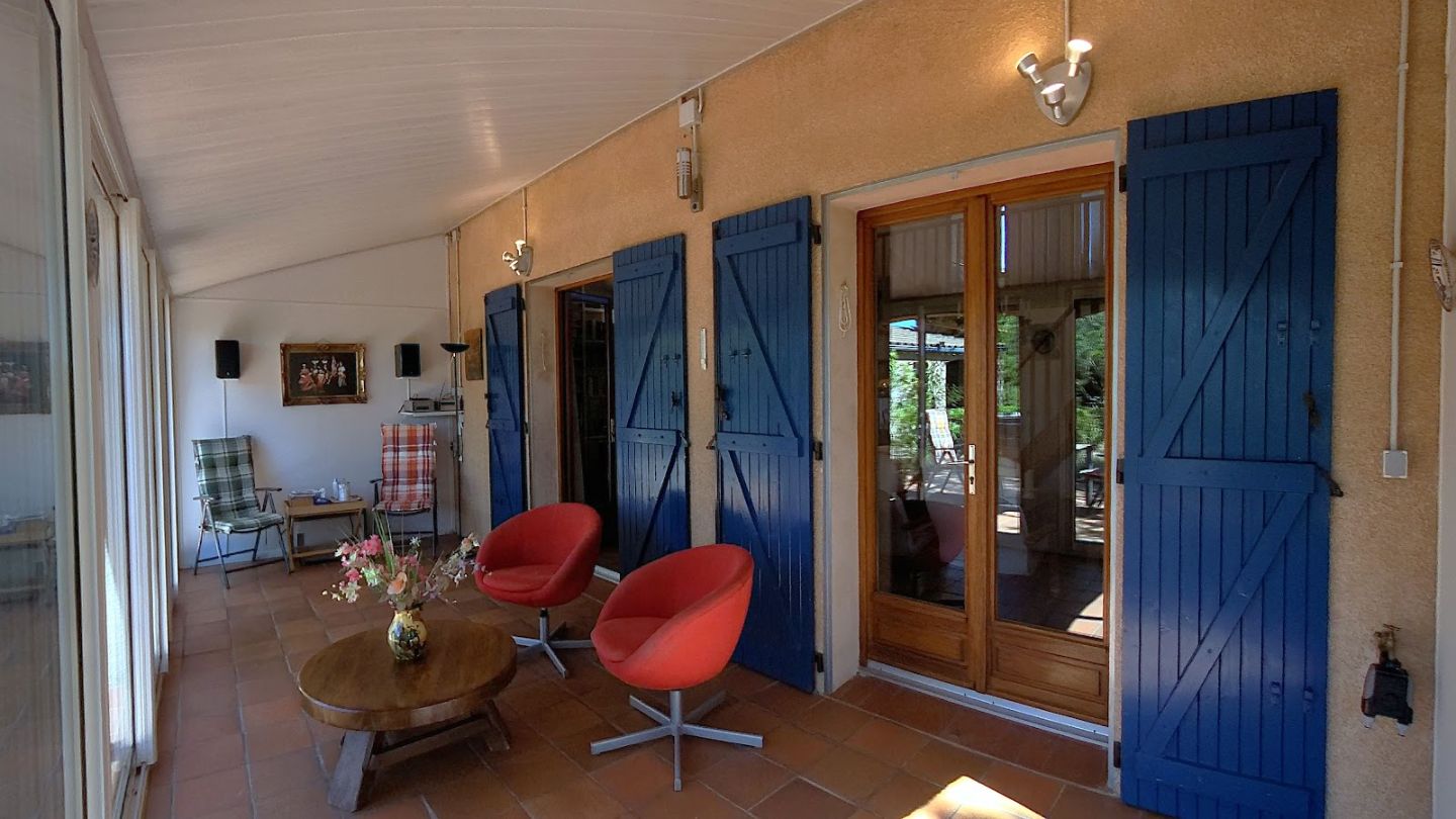 Villa à vendre  - 7 pièce(s) - 135m2 - Aigne (34210)