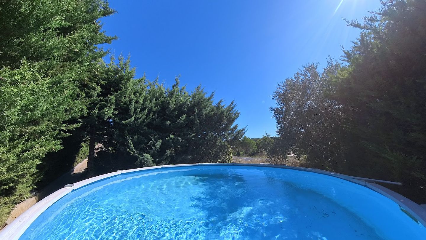 Villa à vendre  - 7 pièce(s) - 135m2 - Aigne (34210)