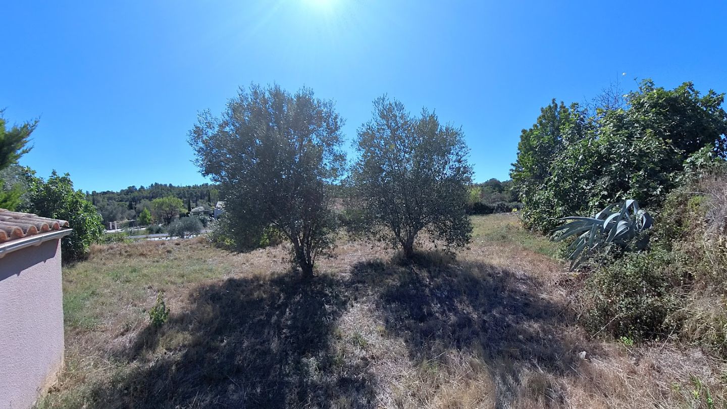 Villa à vendre  - 7 pièce(s) - 135m2 - Aigne (34210)