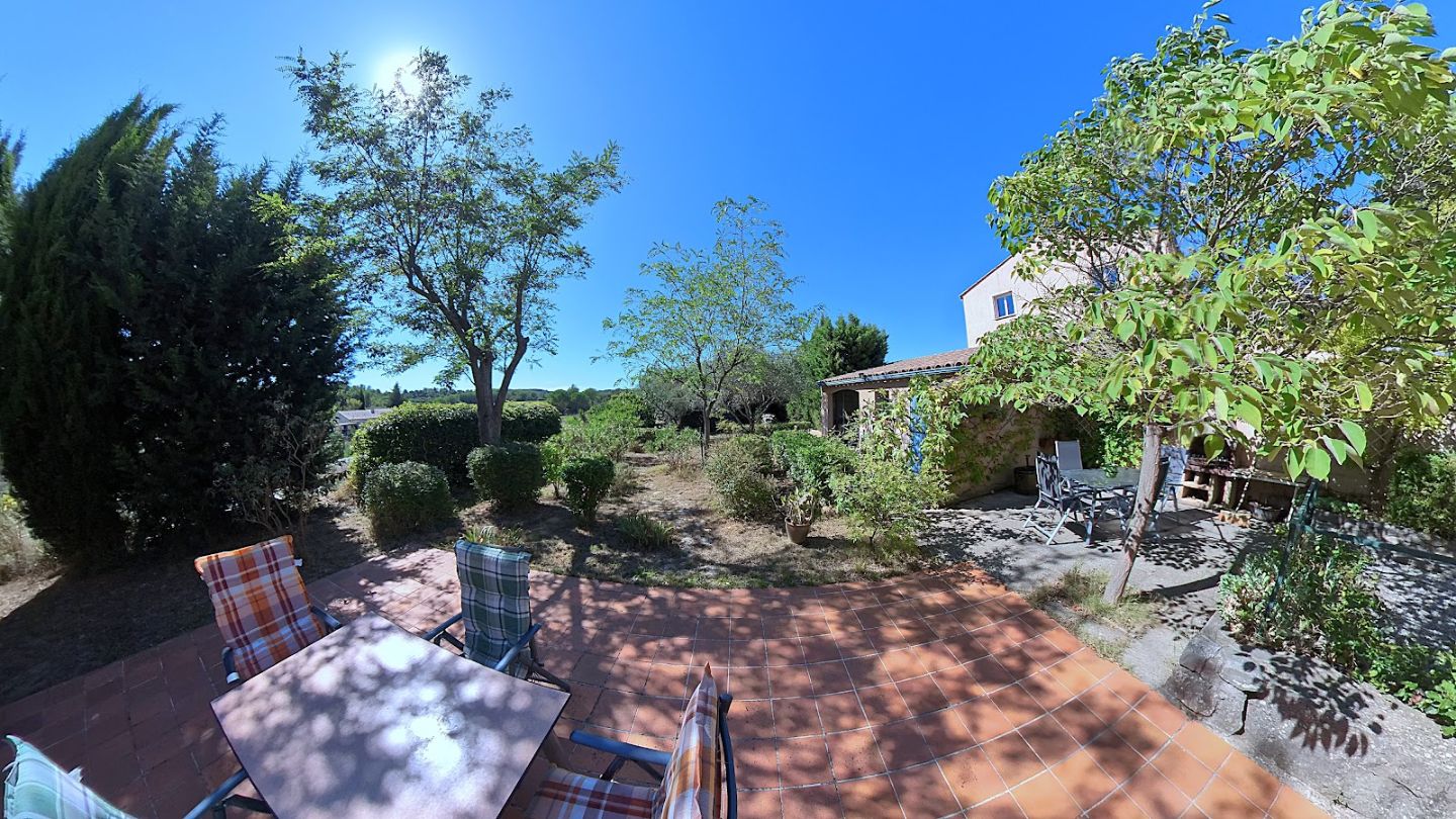 Villa à vendre  - 7 pièce(s) - 135m2 - Aigne (34210)