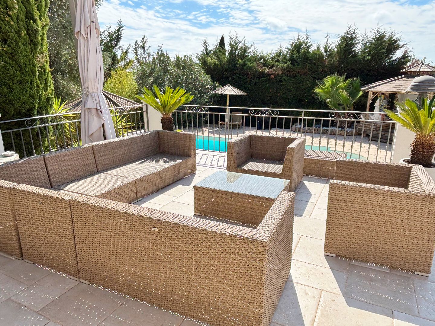 Maison à vendre  - 6 pièce(s) - 180m2 - Fréjus (83600)