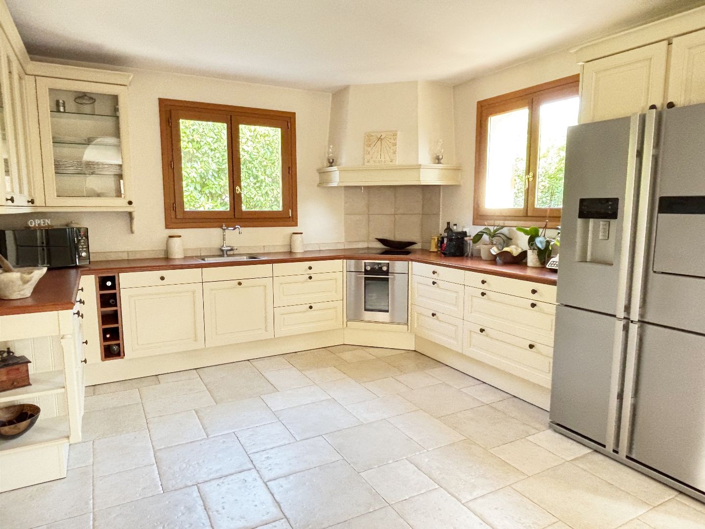 Maison à vendre  - 6 pièce(s) - 180m2 - Fréjus (83600)