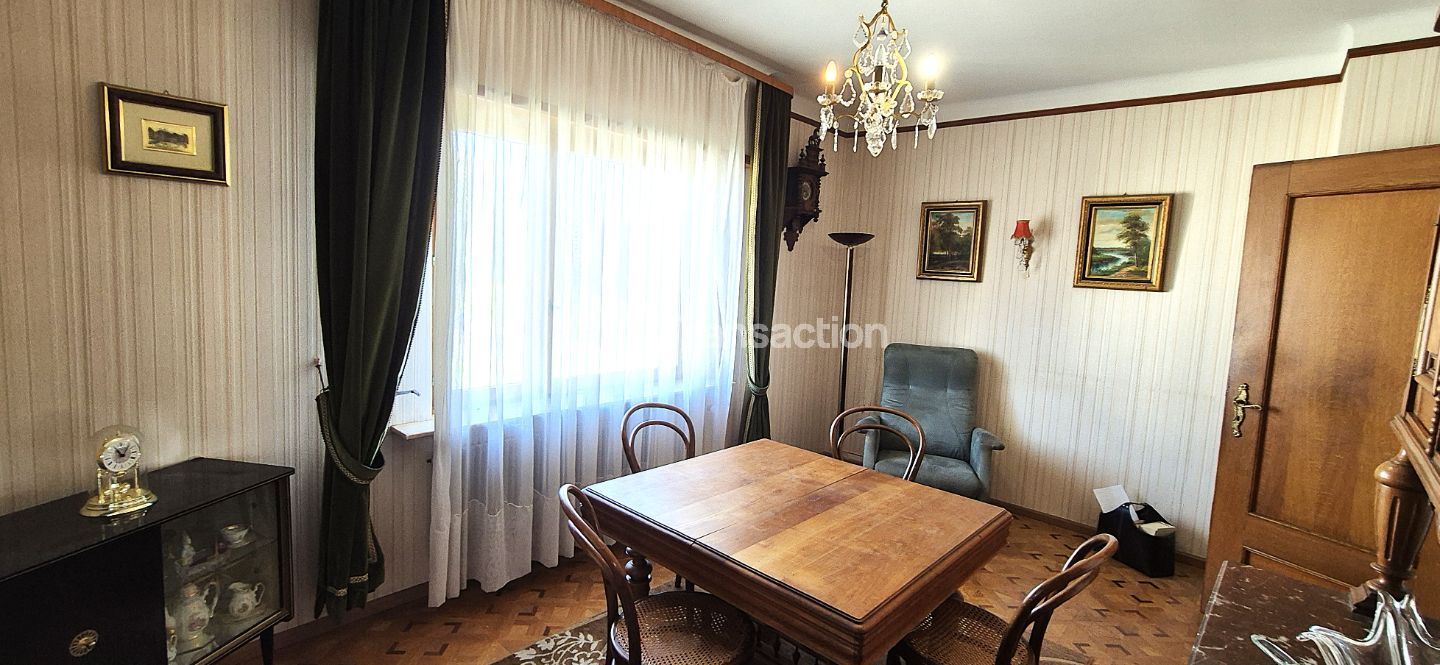 Appartement à vendre  - 7 pièce(s) - 204m2 - Nordhouse (67150)