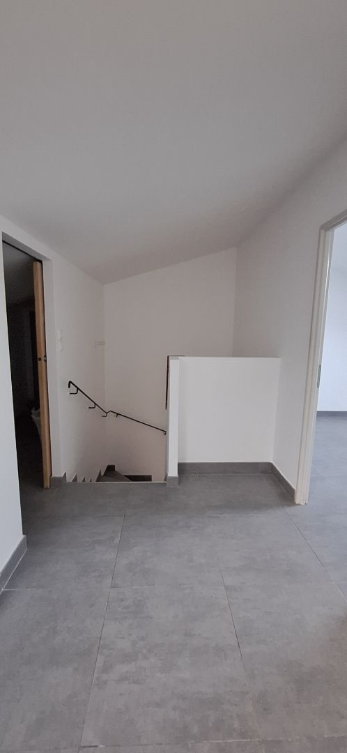 Appartement à louer  - 4 pièce(s) - 84m2 - Saint-cyr-sur-mer (83270)