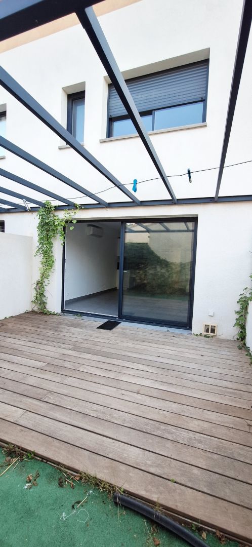 Appartement à louer  - 4 pièce(s) - 84m2 - Saint-cyr-sur-mer (83270)