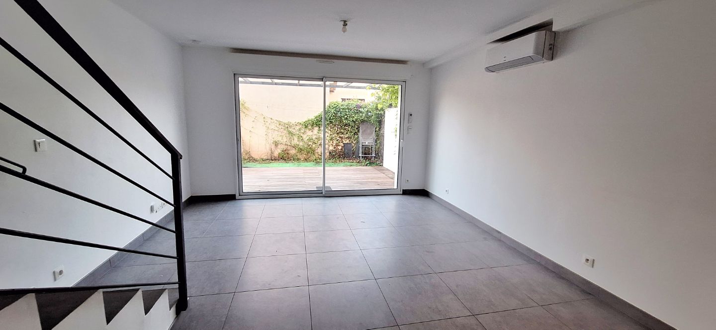 Appartement à louer  - 4 pièce(s) - 84m2 - Saint-cyr-sur-mer (83270)