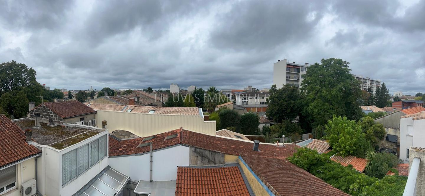 Appartement à vendre  - 2 pièce(s) - 43m2 - Bordeaux (33000)