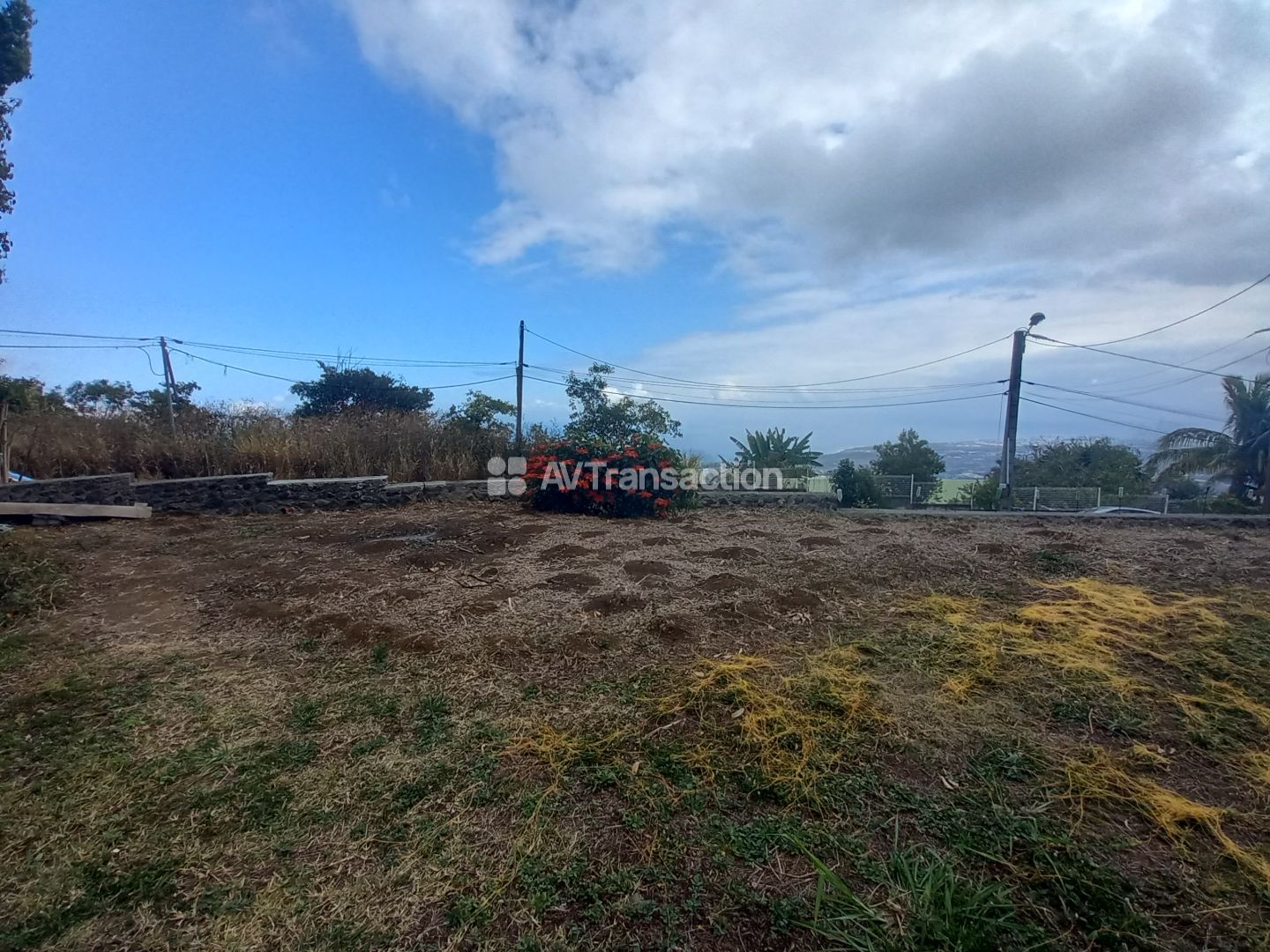 Terrain constructible à vendre  - Saint-paul (97411)