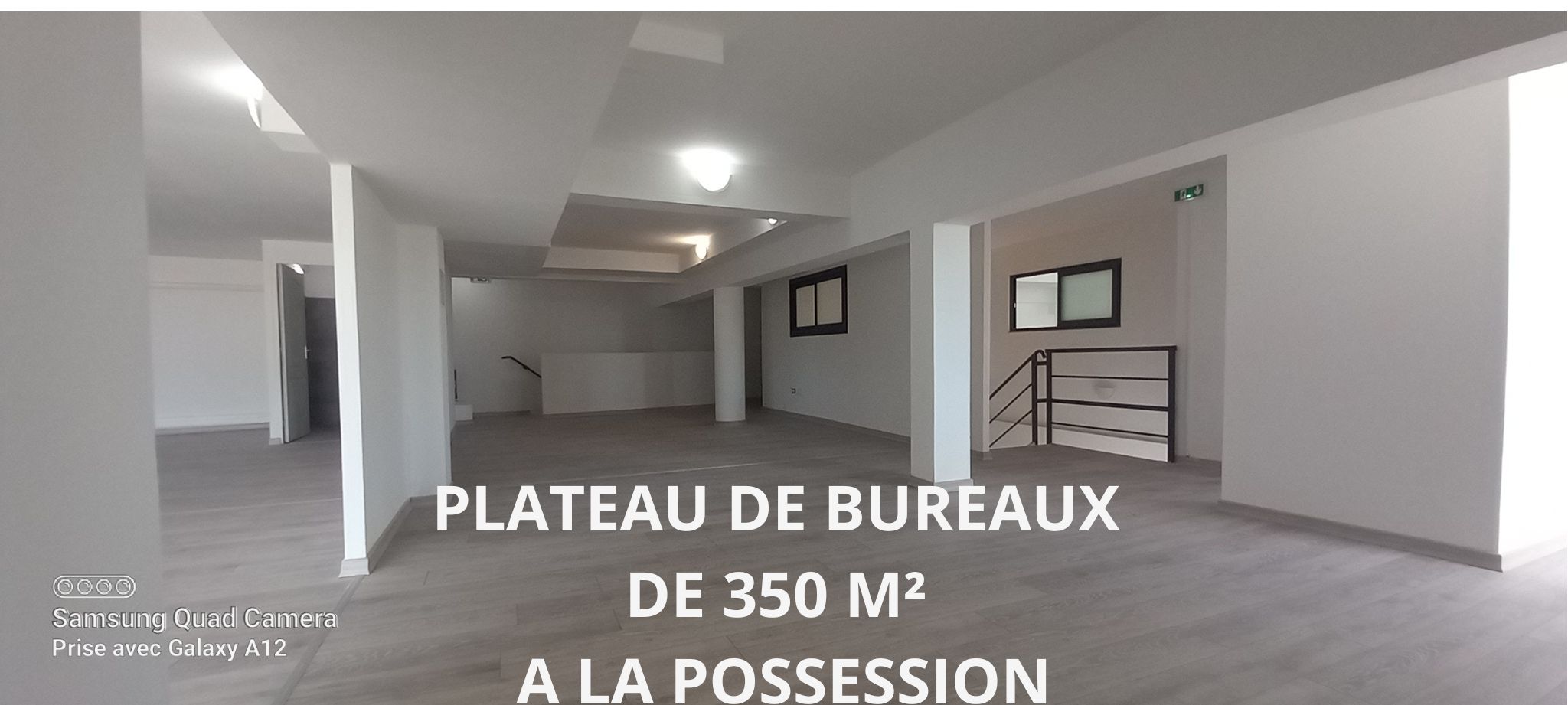 local moderne avec open-space & salles de réunion 