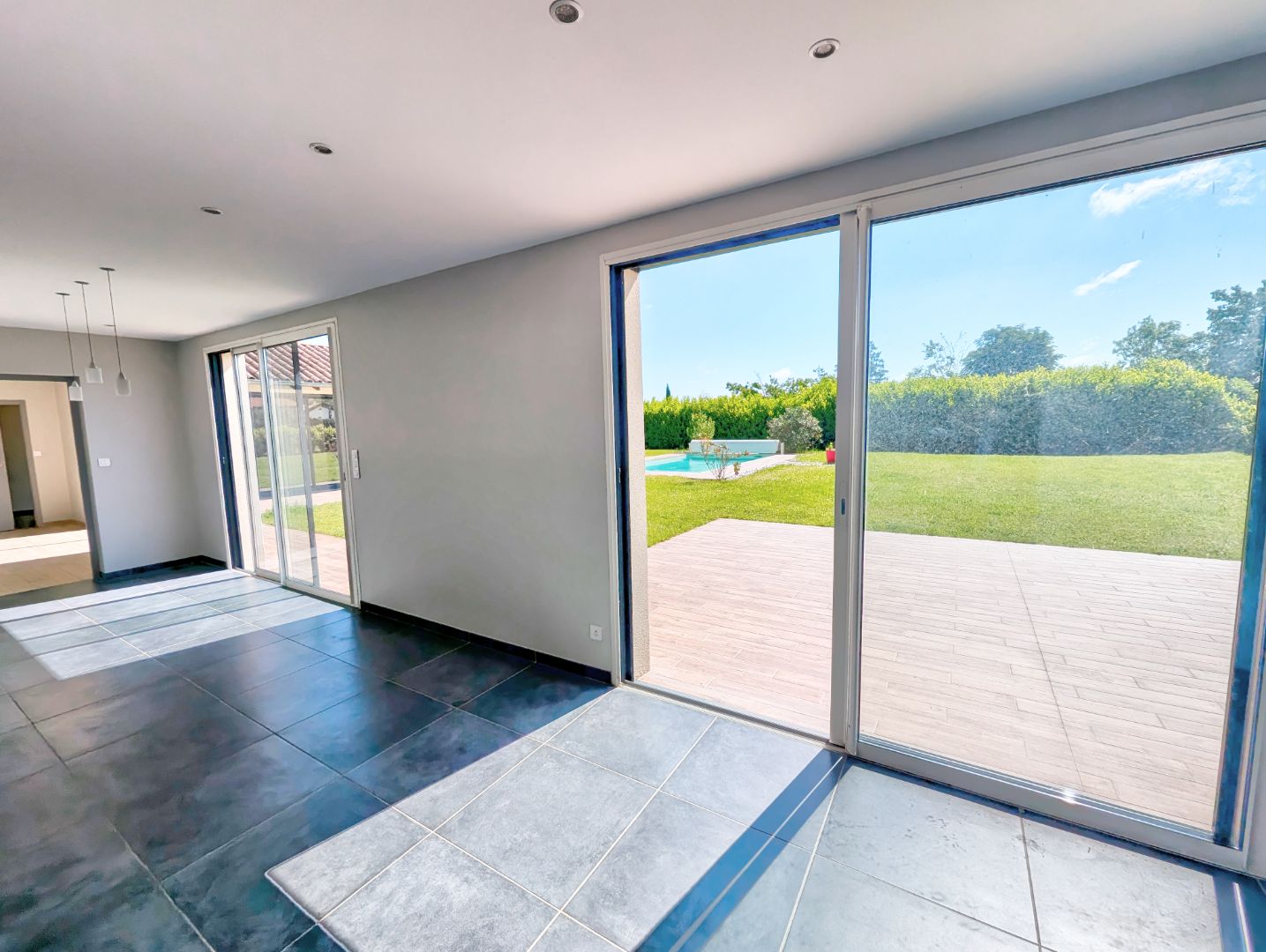 Maison à vendre  - 12 pièce(s) - 295m2 - Grieges (01290)