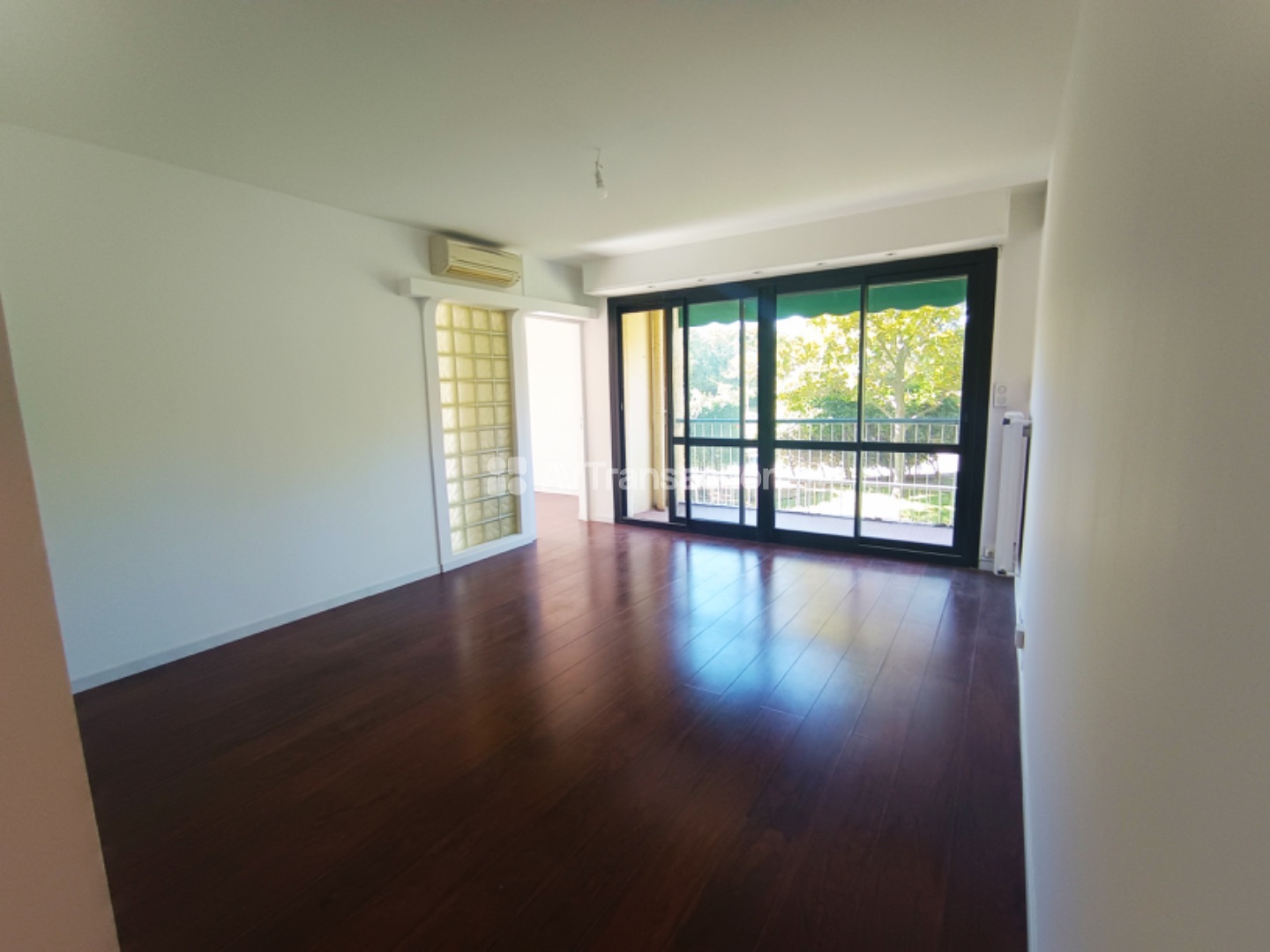 Joli T3 climatisé proche Borély